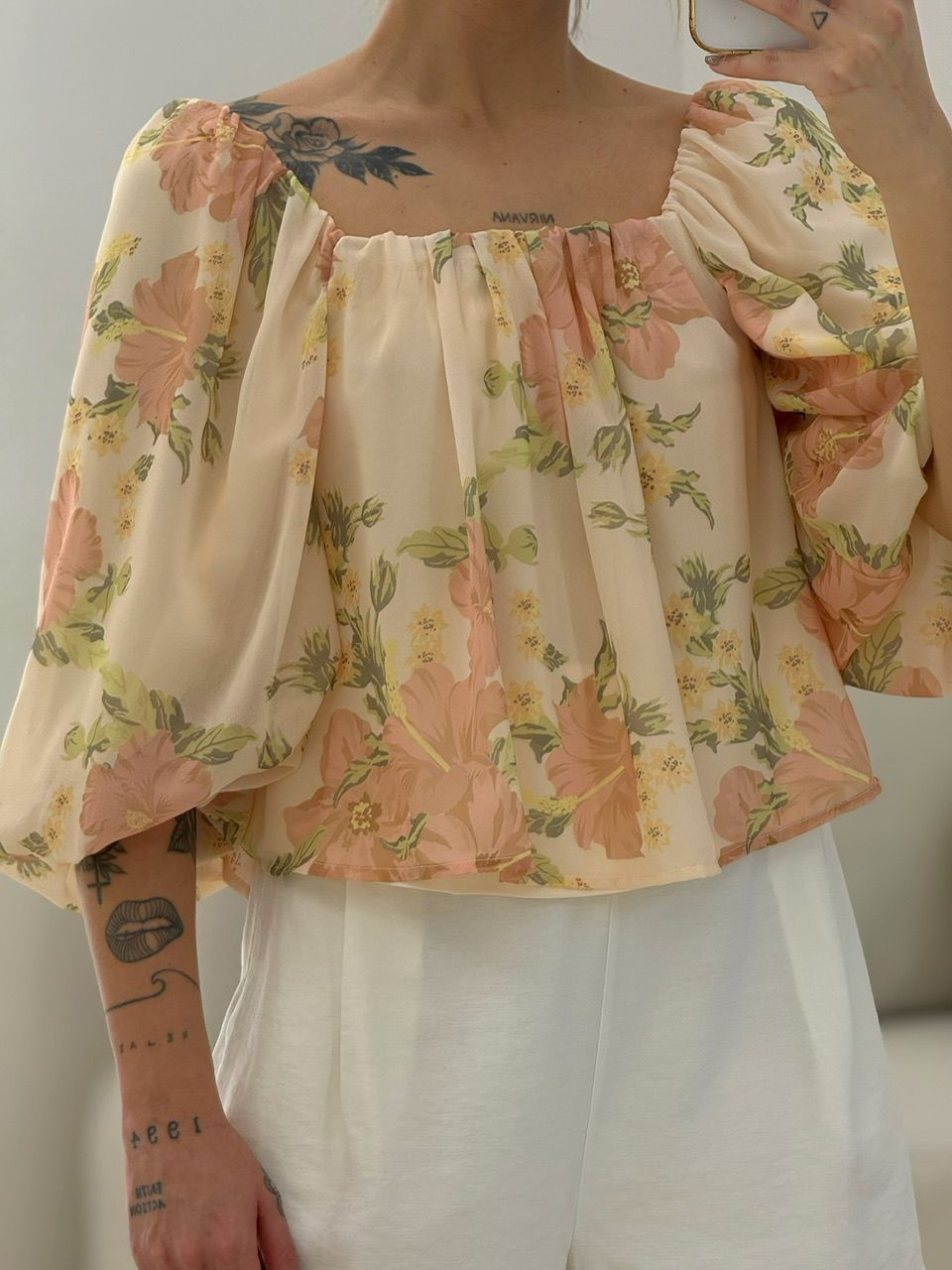 BLUSA MAVIE MANGA BUFANTE ESTAMPADA