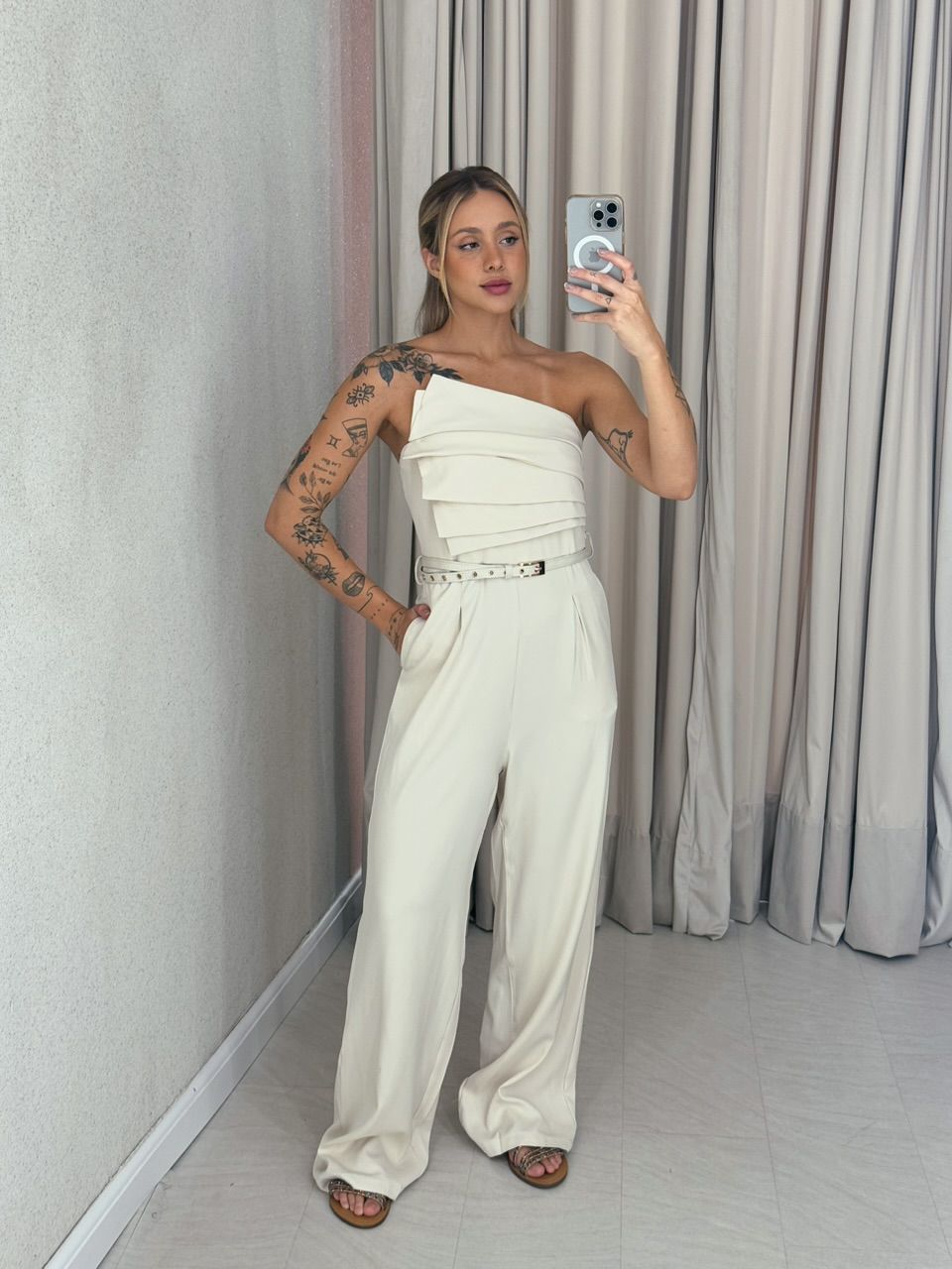 MACACÃO CARLA BUSTO DRAPEADO NUDE