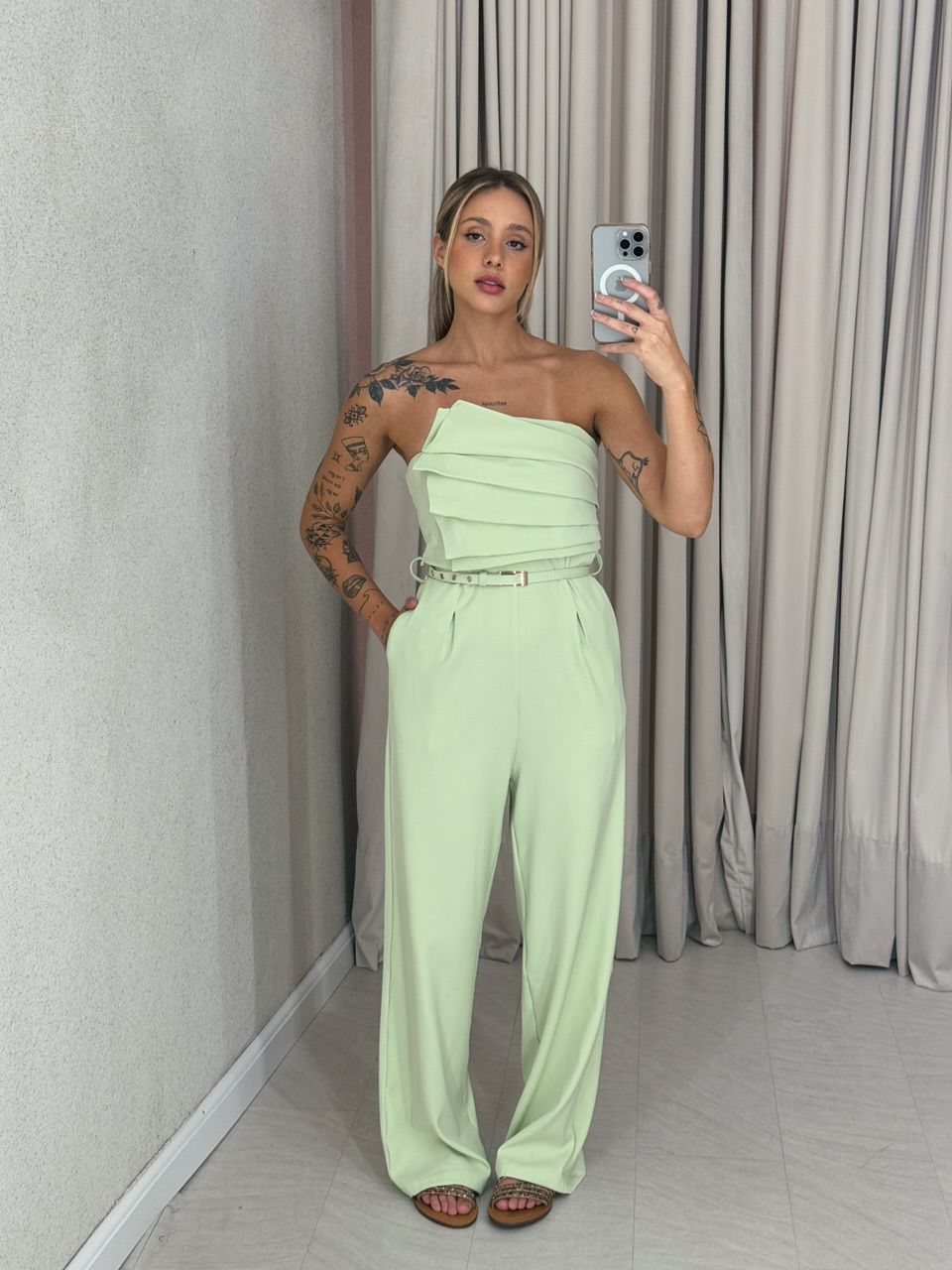 MACACÃO CARLA BUSTO DRAPEADO VERDE - 0059390014 - CAROLLA FERRARO