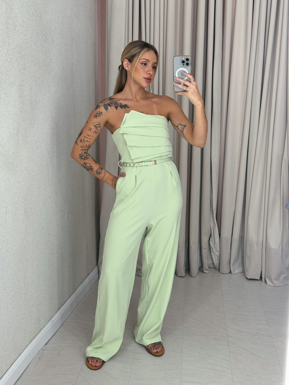 MACACÃO CARLA BUSTO DRAPEADO VERDE