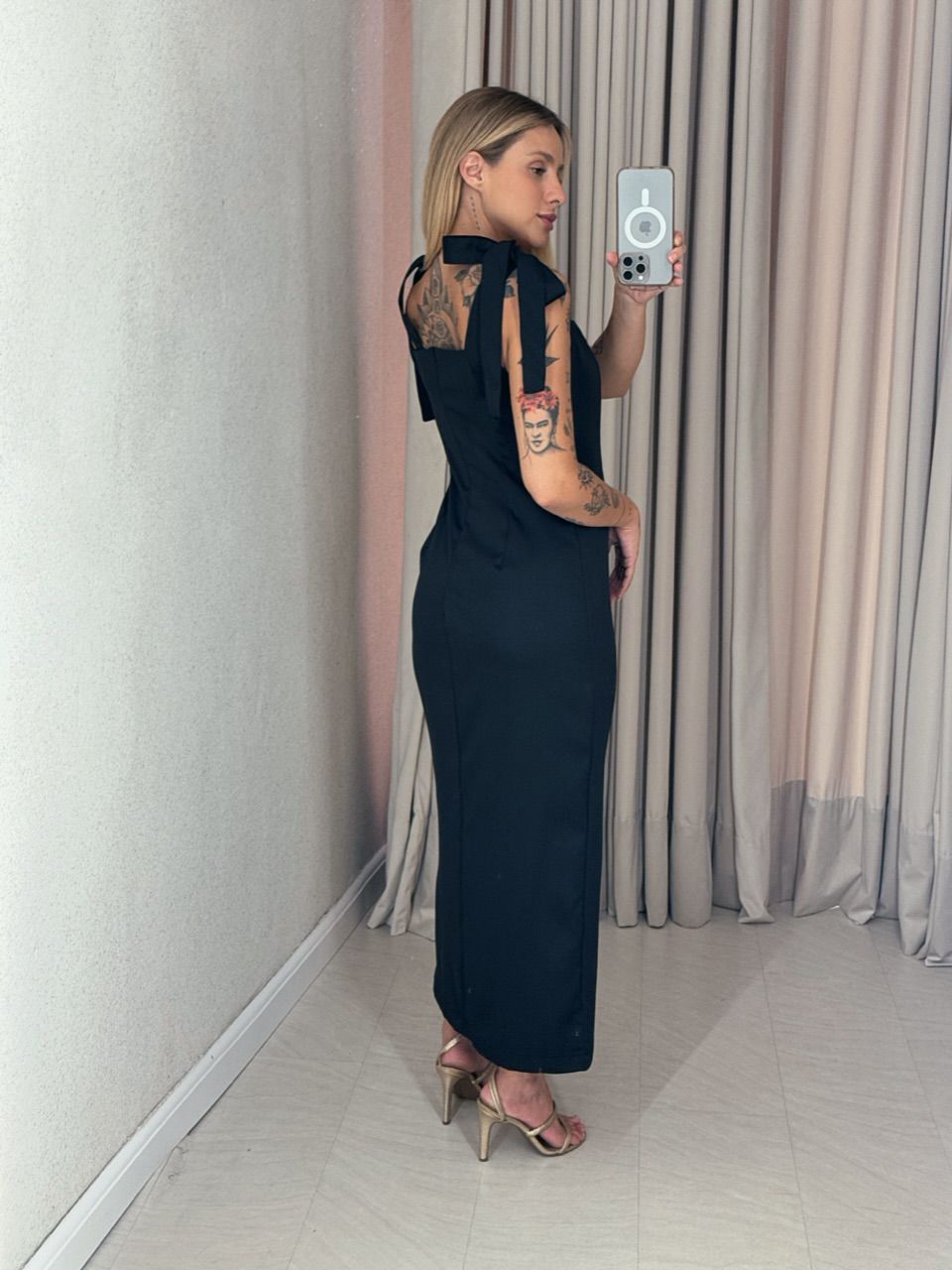 VESTIDO ADELAIDE DETALHE ALÇA PRETO