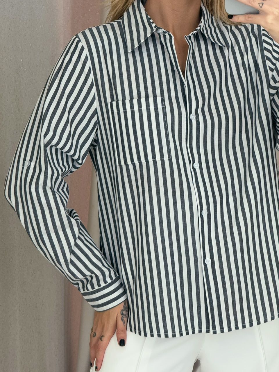 CAMISA DÉBORA LISTRADA Preta