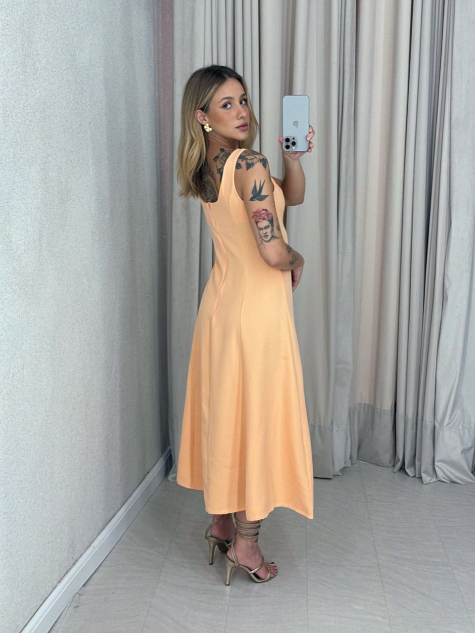VESTIDO CAROLINE MIDI Pêssego