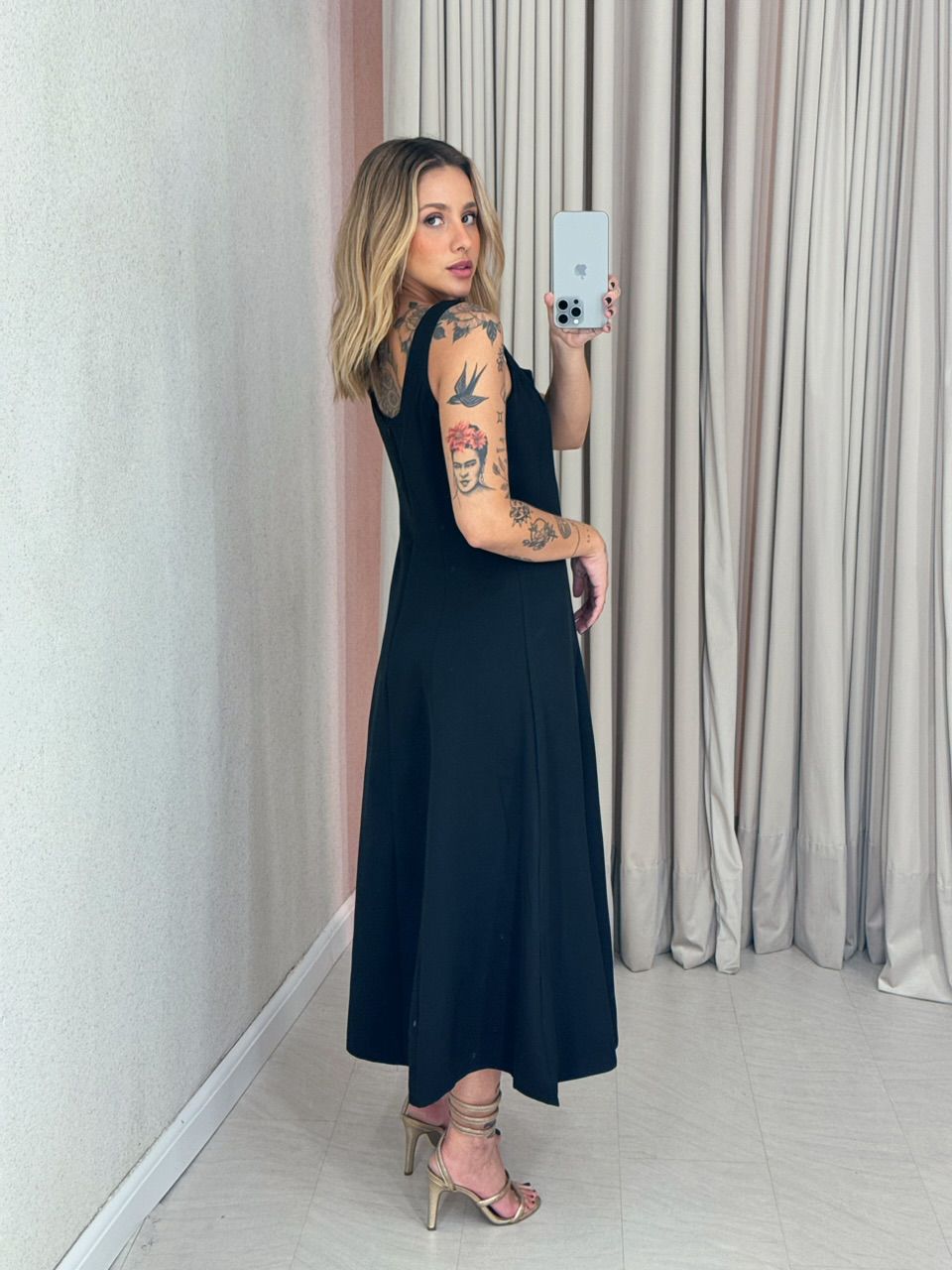 VESTIDO CAROLINE MIDI preto