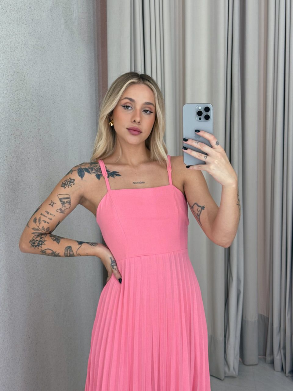 VESTIDO ELEONORA. PLISSADO Rosa