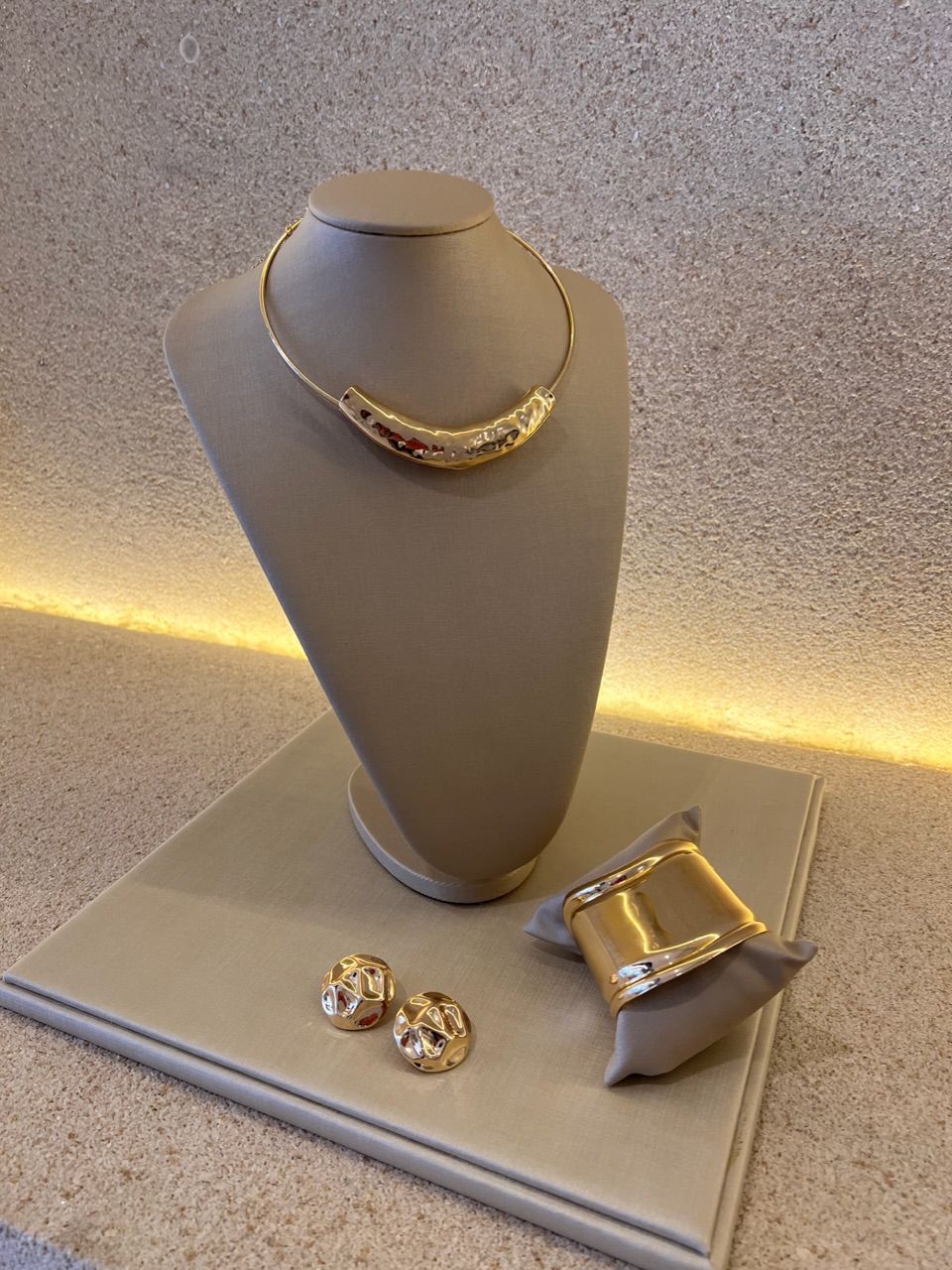 BRACELETE LUISA DOURADO