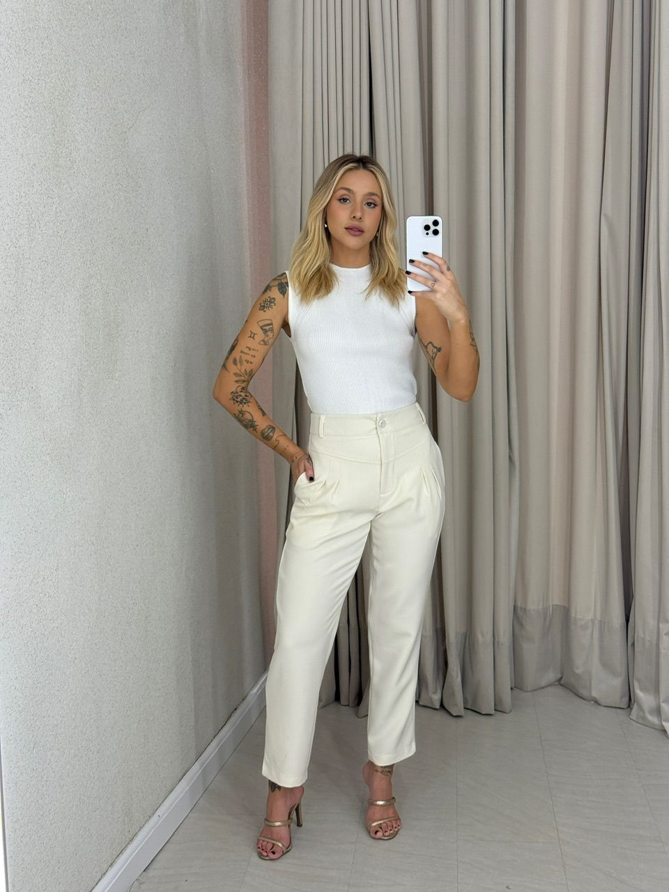 CALÇA ROSIMEIRE SKINNY AREIA