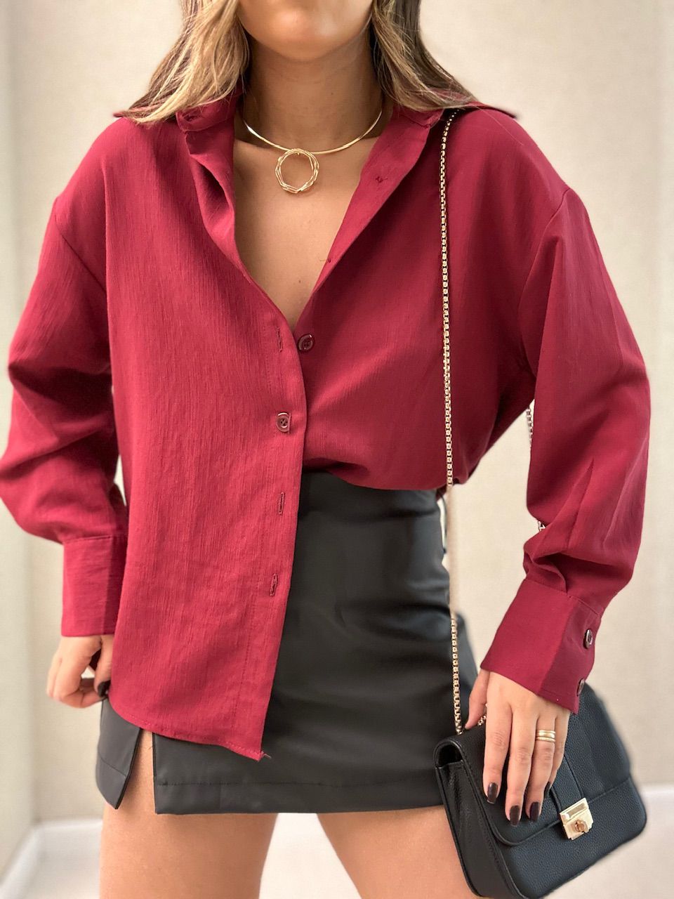 CAMISA EMMA BÁSICA VINHO - 0064290168 - CAROLLA FERRARO
