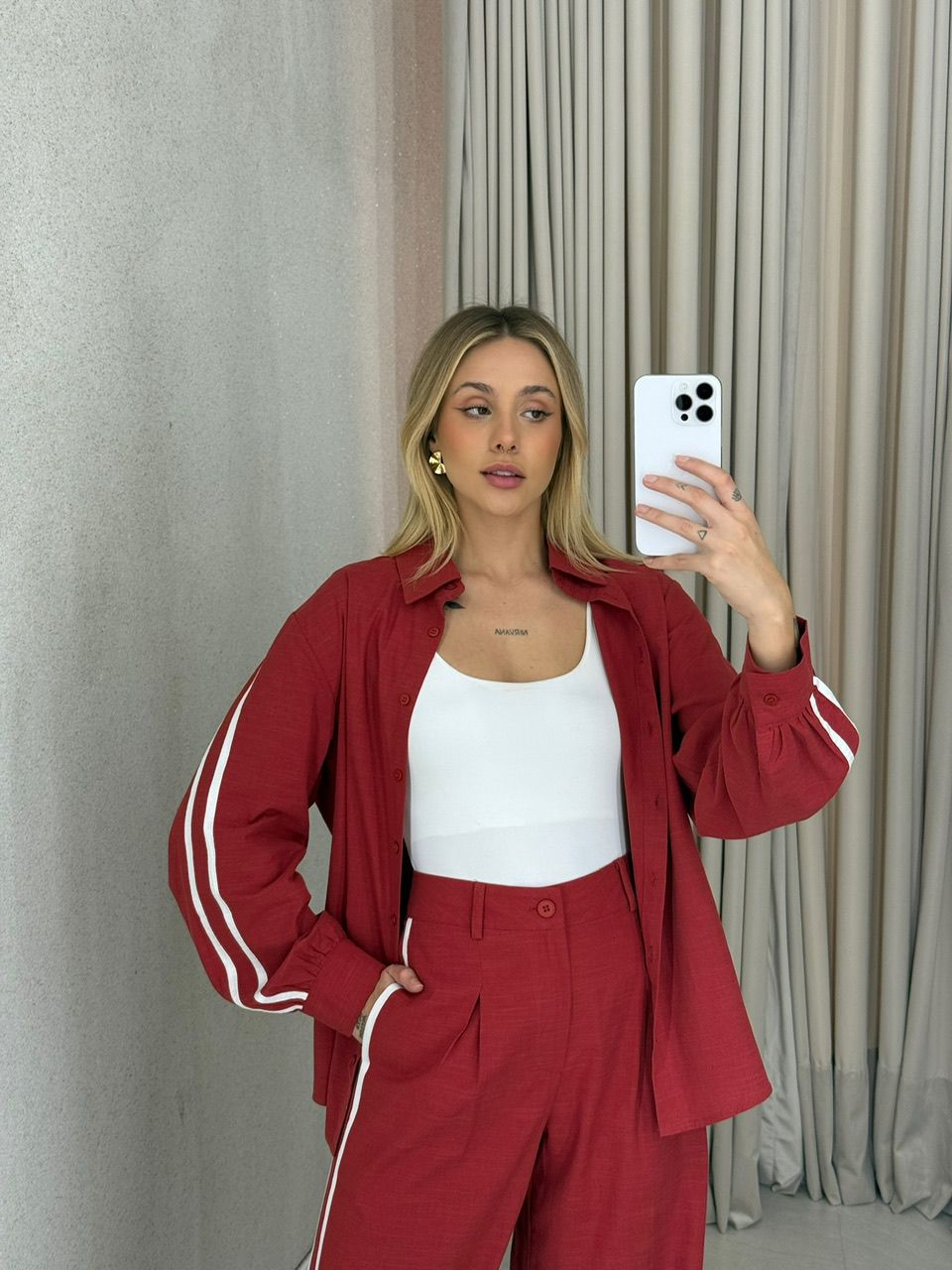 CONJUNTO CLÁUDIA LISTRAS VERMELHO