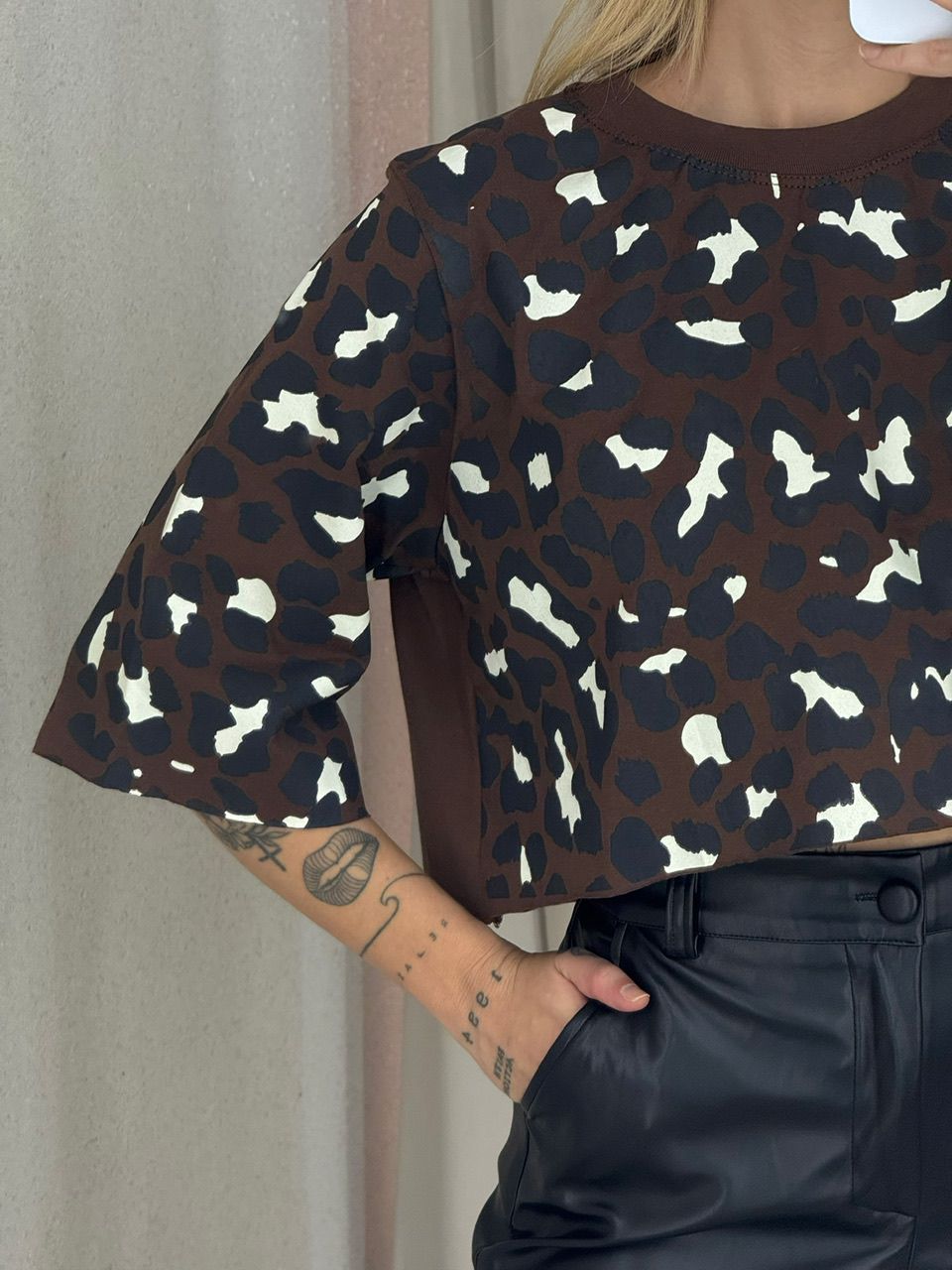 CROPPED BERENICE ESTAMPADO MARROM