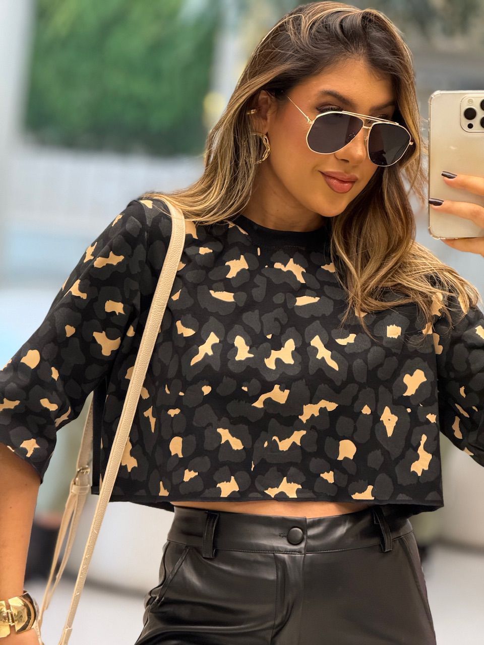 CROPPED BERENICE ESTAMPADO PRETO