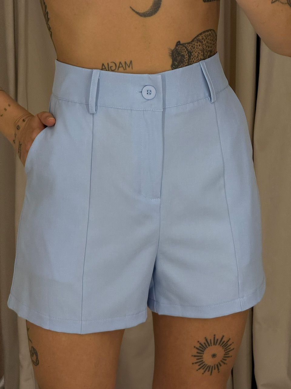 SHORT CAMILA ALFAIATARIA AZUL CLARO
