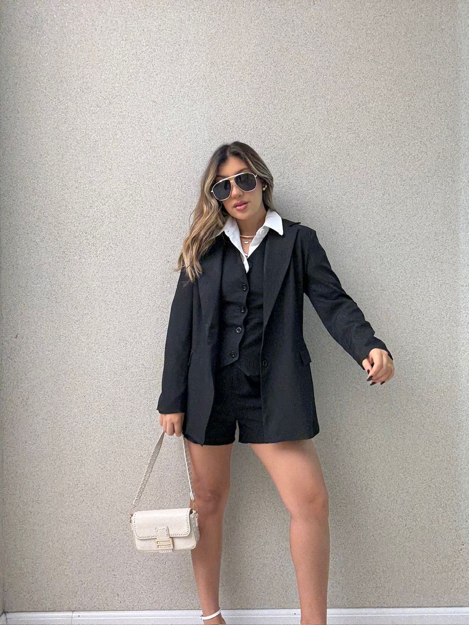 SHORT CAMILA ALFAIATARIA PRETO