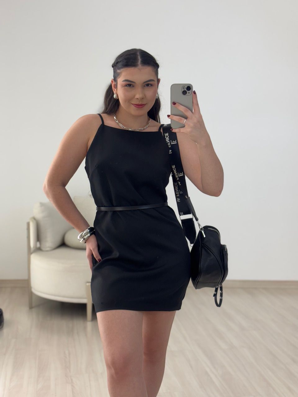 VESTIDO GIANE CURTO preto - 0064180032 - CAROLLA FERRARO