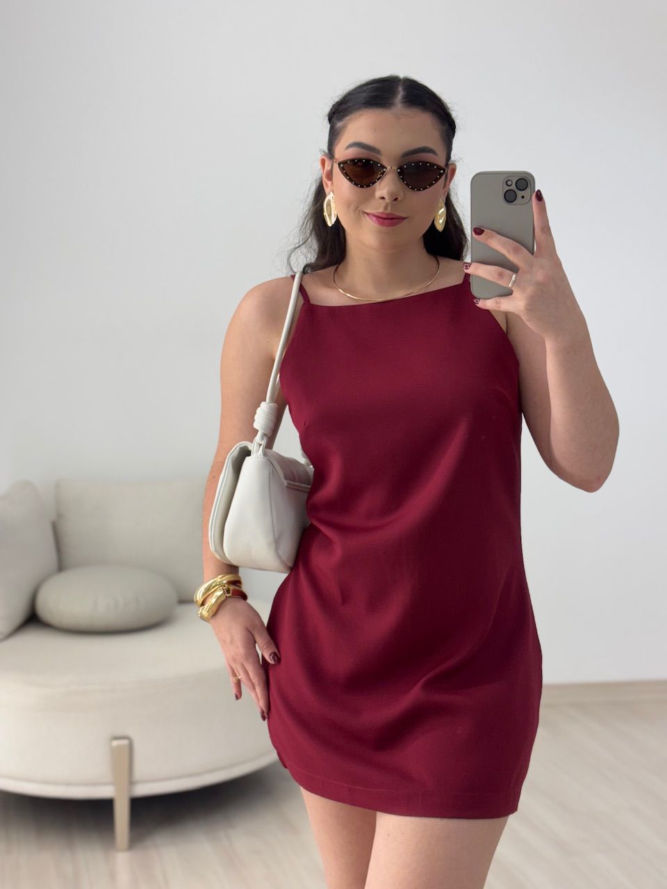 VESTIDO GIANE CURTO VINHO