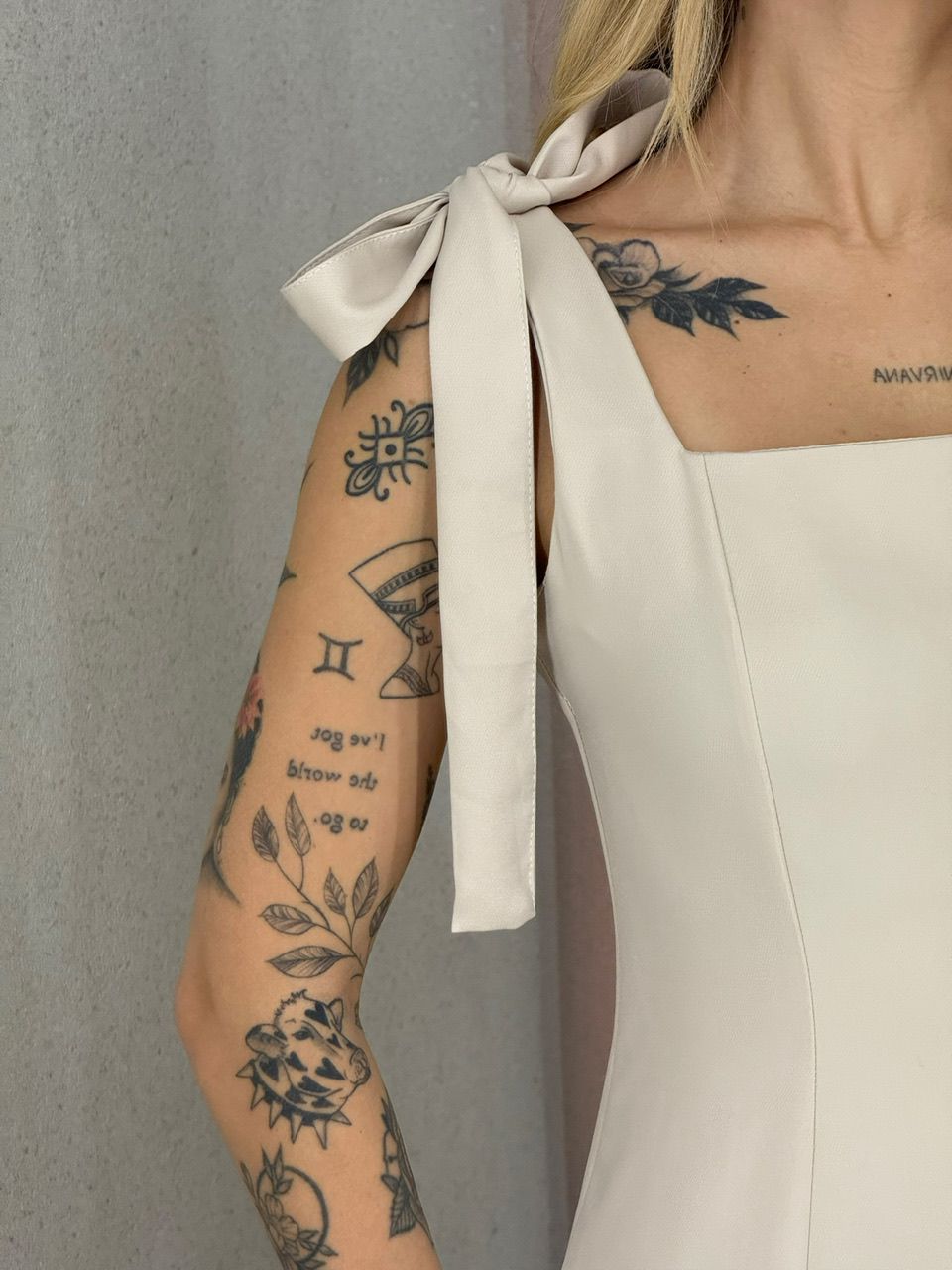 VESTIDO SAMANTA LAÇO AREIA