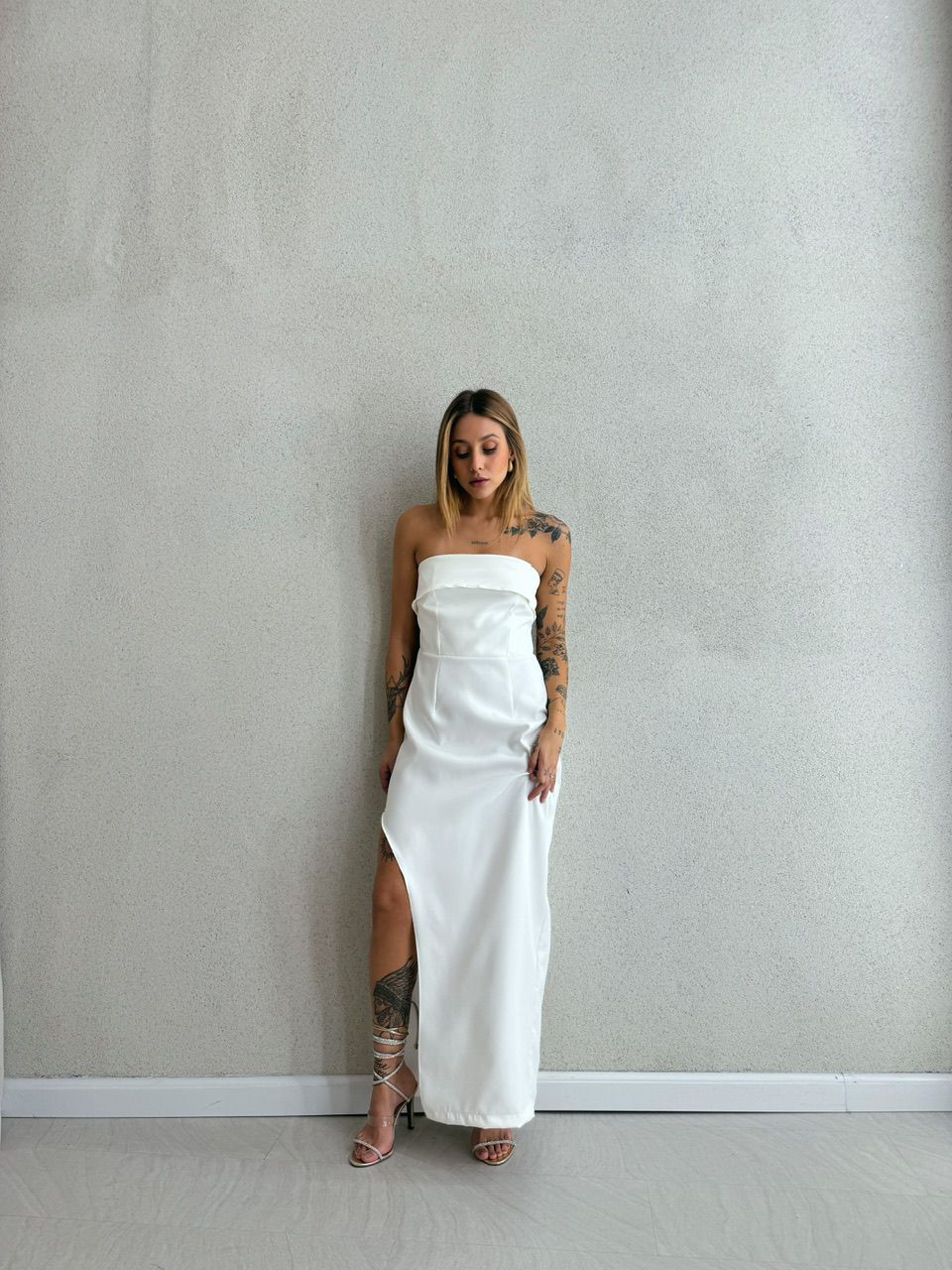 VESTIDO RÚBIA FENDA OFF
