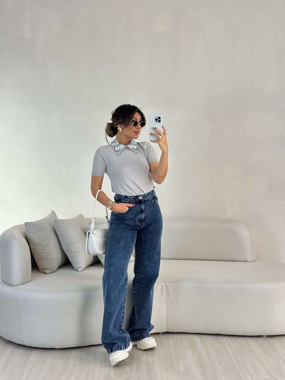 BLUSA MAIA GOLA BORDADA CINZA