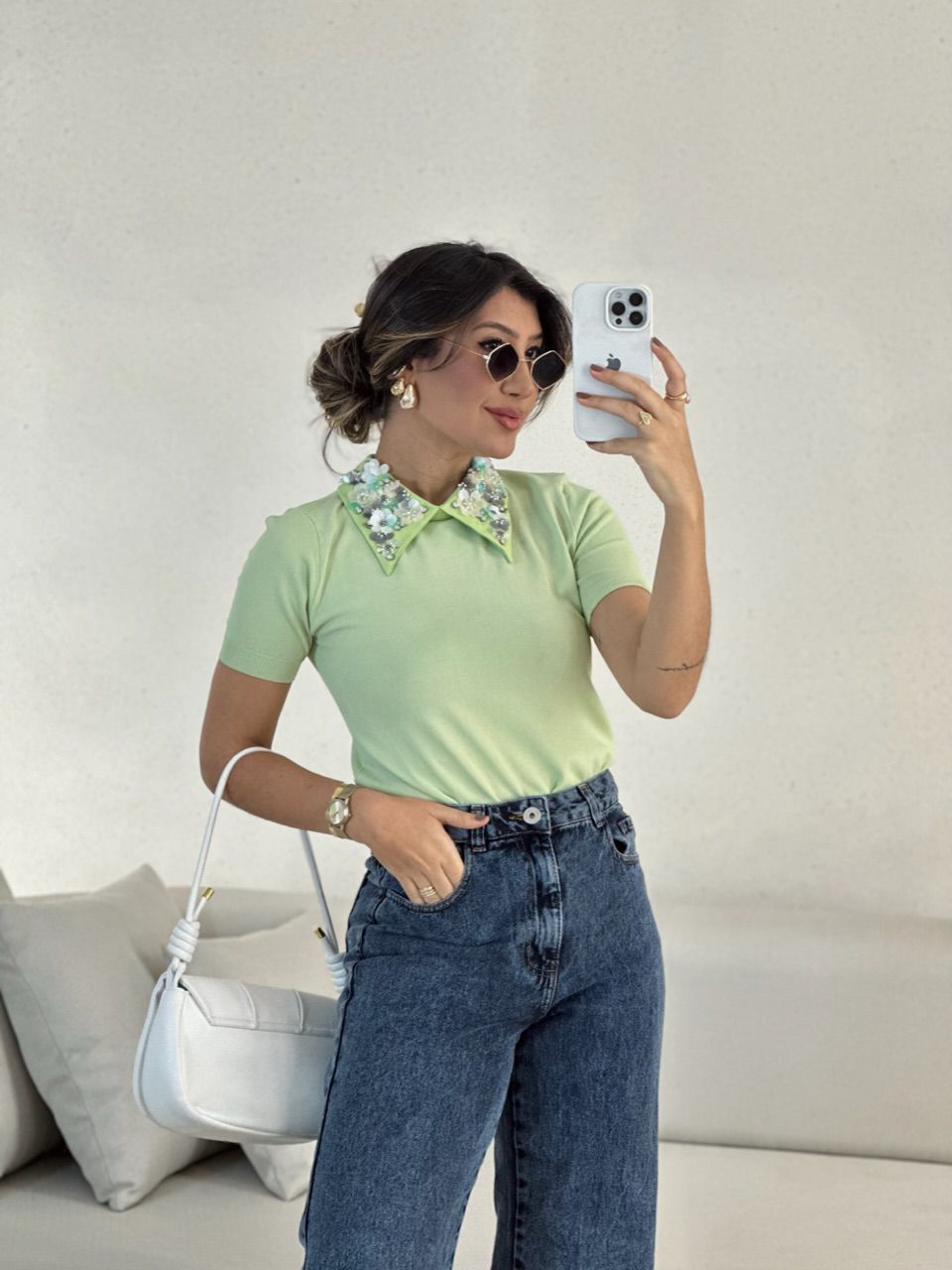 BLUSA MAIA GOLA BORDADA VERDE - 0055320014 - CAROLLA FERRARO