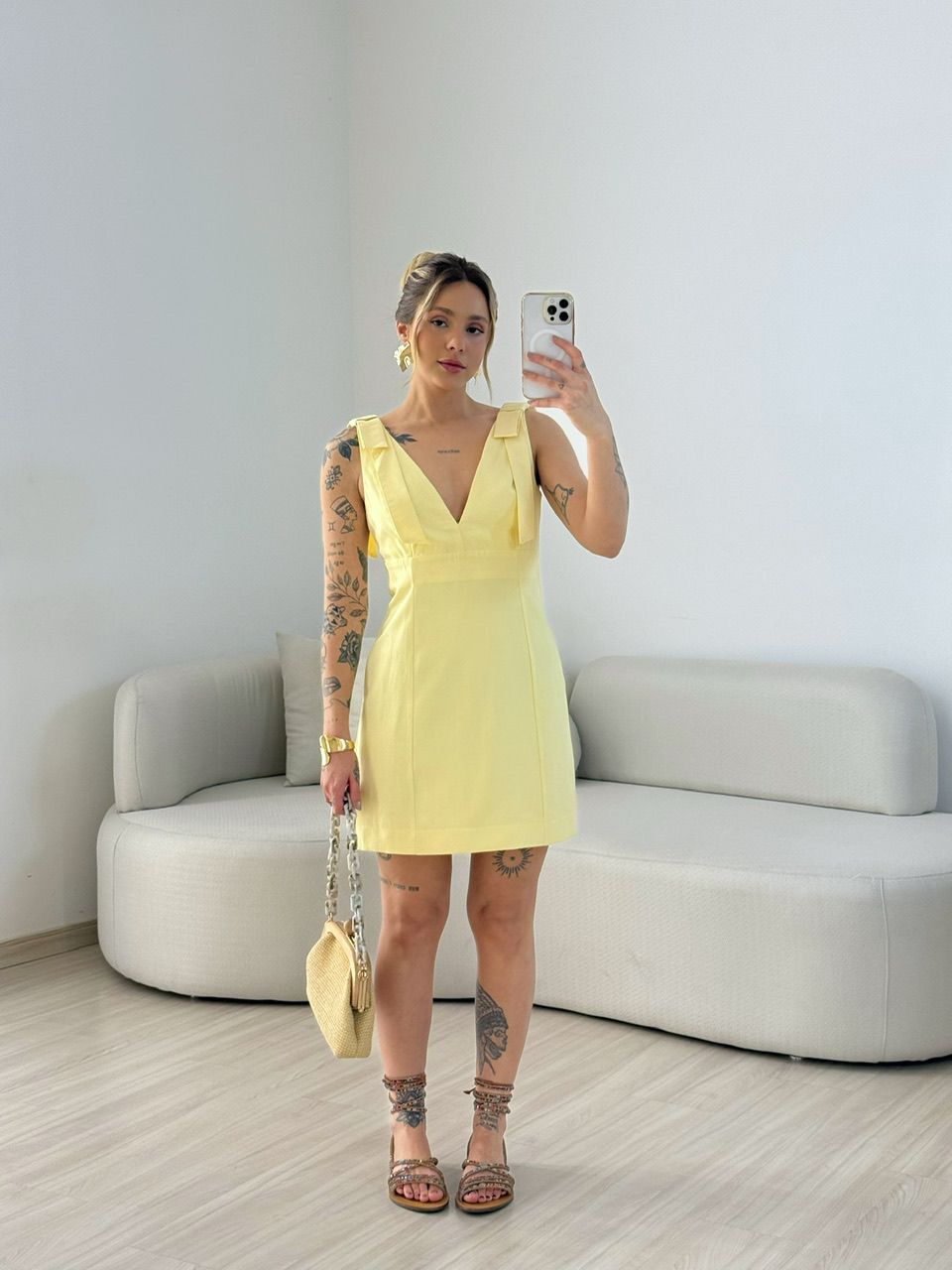 VESTIDO RAMONA CURTO YELLOW BUTTER
