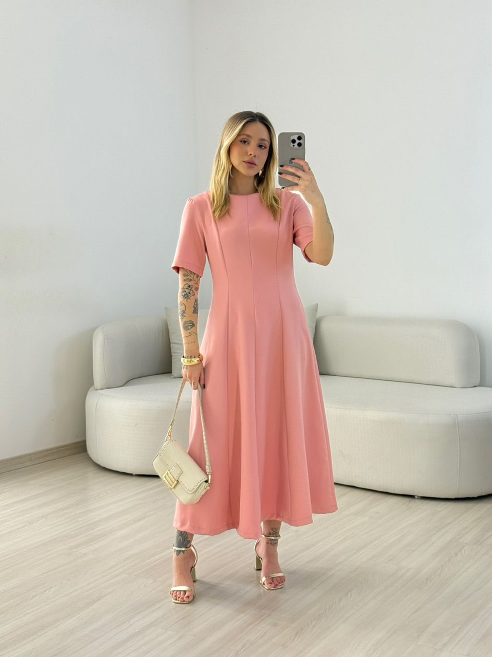 VESTIDO SUELEN MIDI ROSA