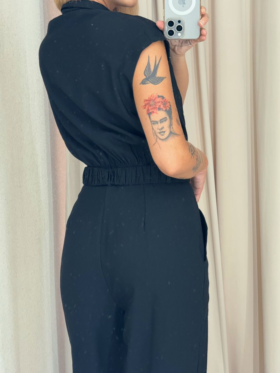 MACACÃO MICAELA CINTO preto