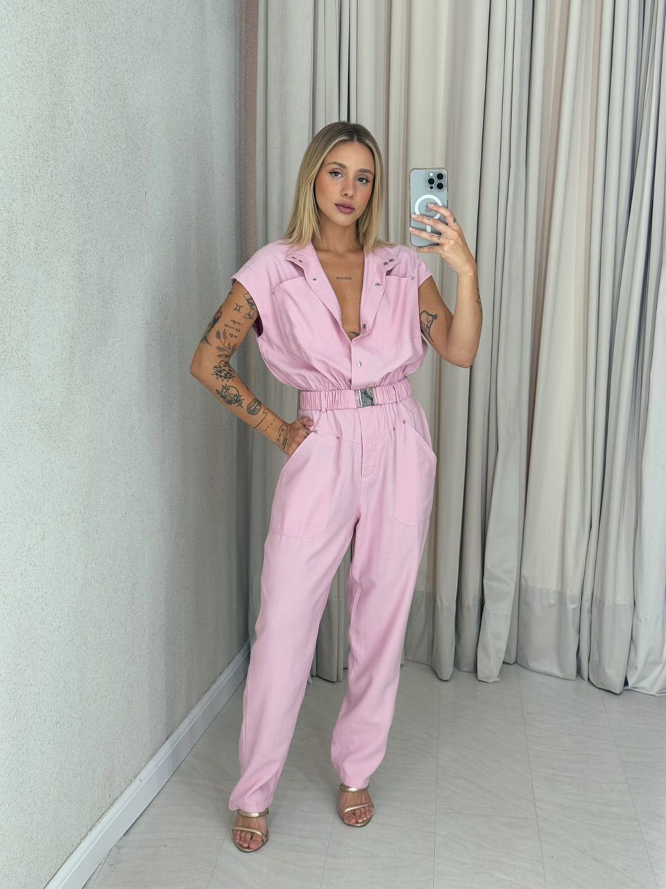MACACÃO MICAELA CINTO Rosa - 0058520031 - CAROLLA FERRARO