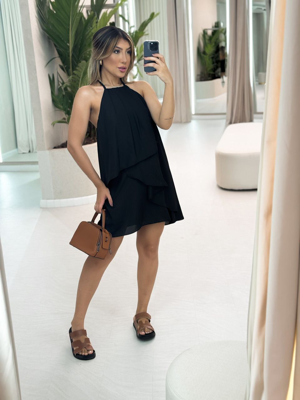 VESTIDO CAMADAS FRENTE ÚNICA PRETO