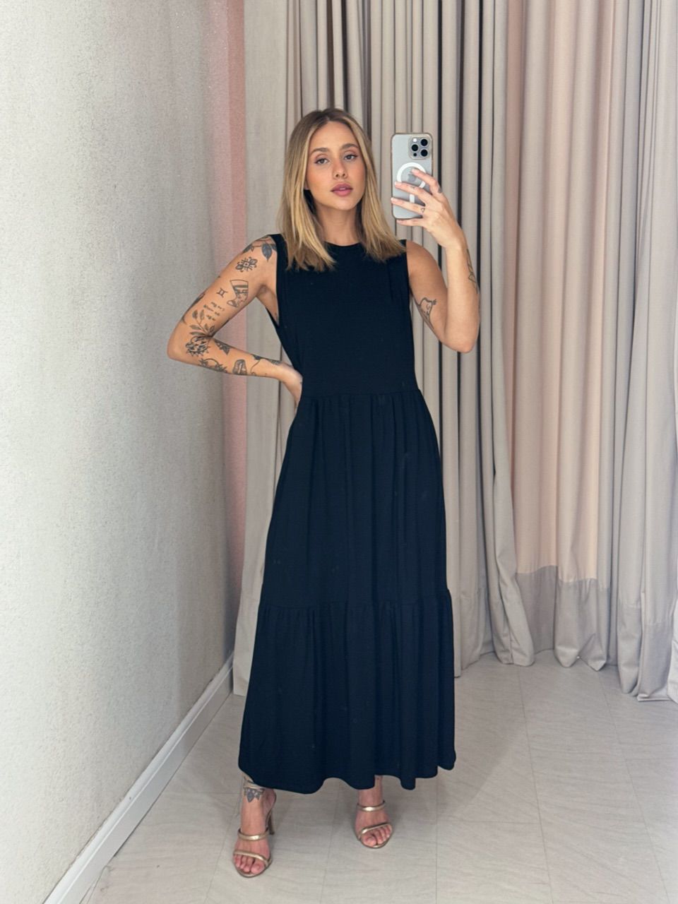 VESTIDO GILDA CAVADO preto