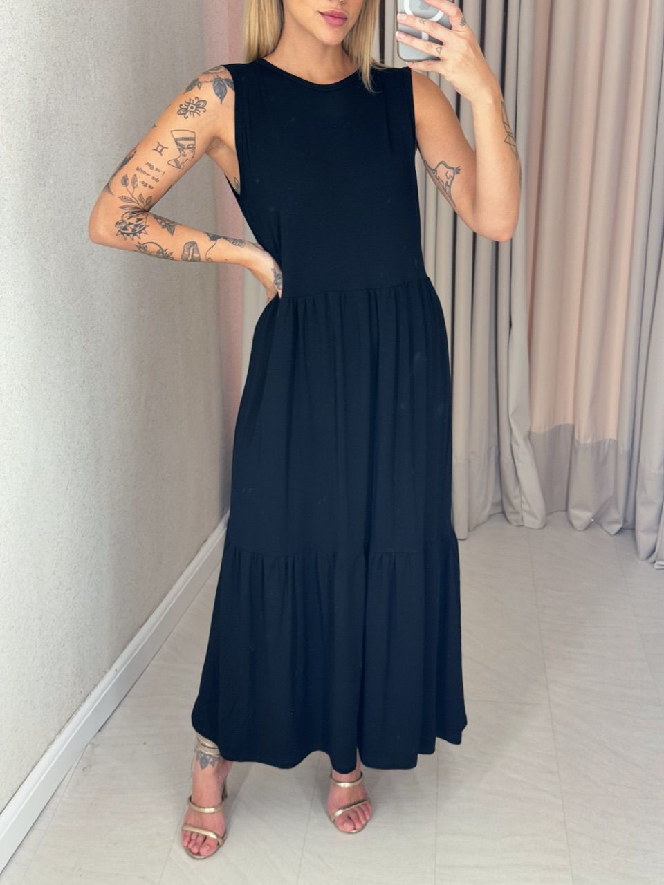 VESTIDO GILDA CAVADO preto