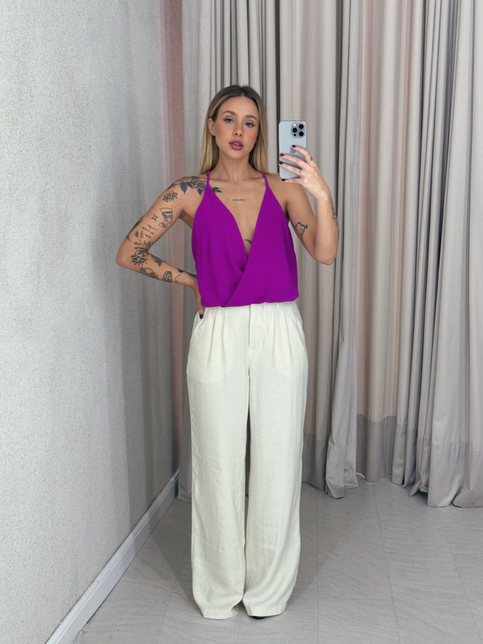 BLUSA SORAIA DECOTE FUCSIA