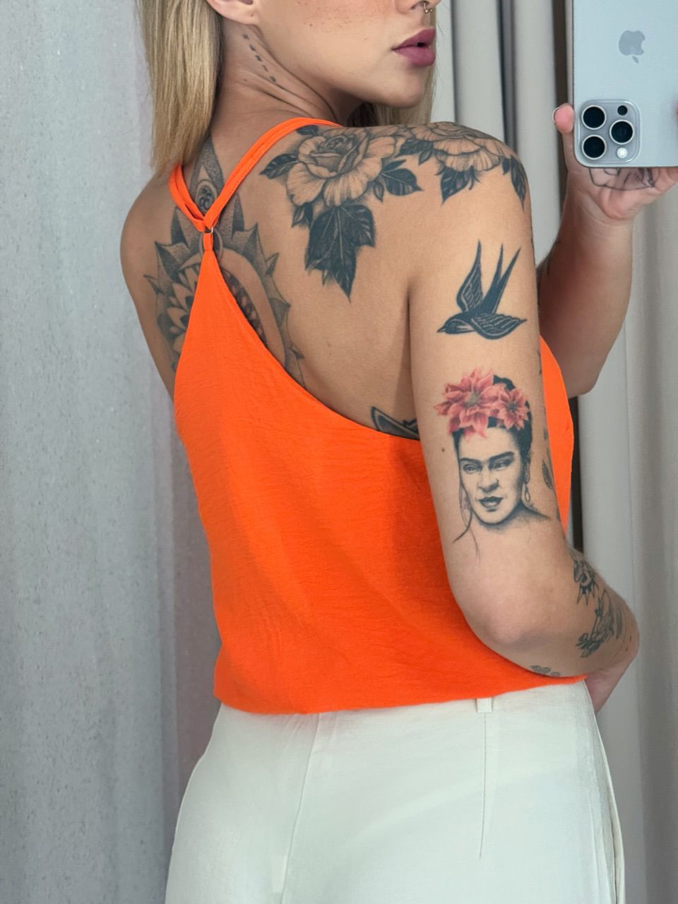 BLUSA SORAIA DECOTE Laranja