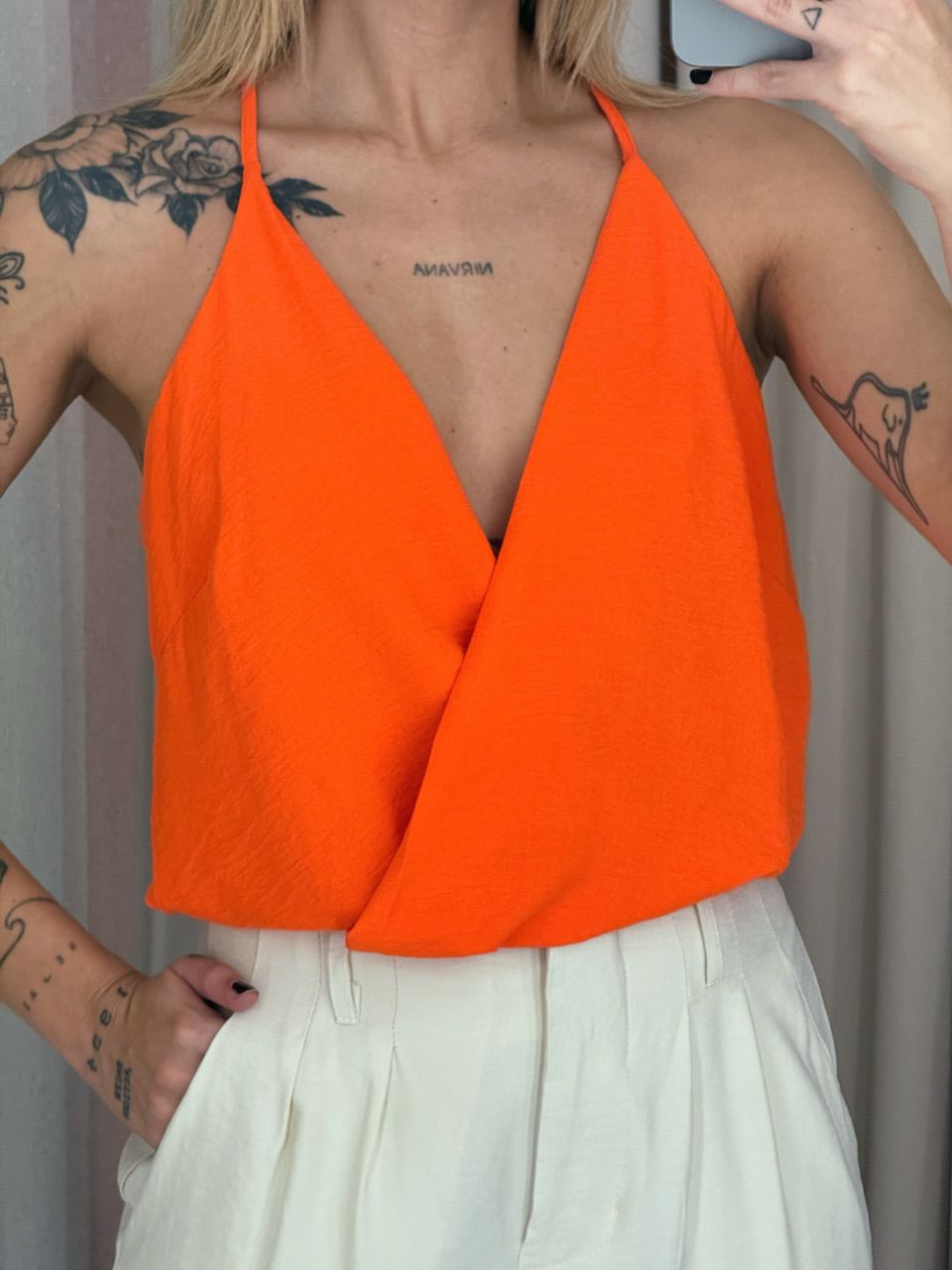 BLUSA SORAIA DECOTE Laranja