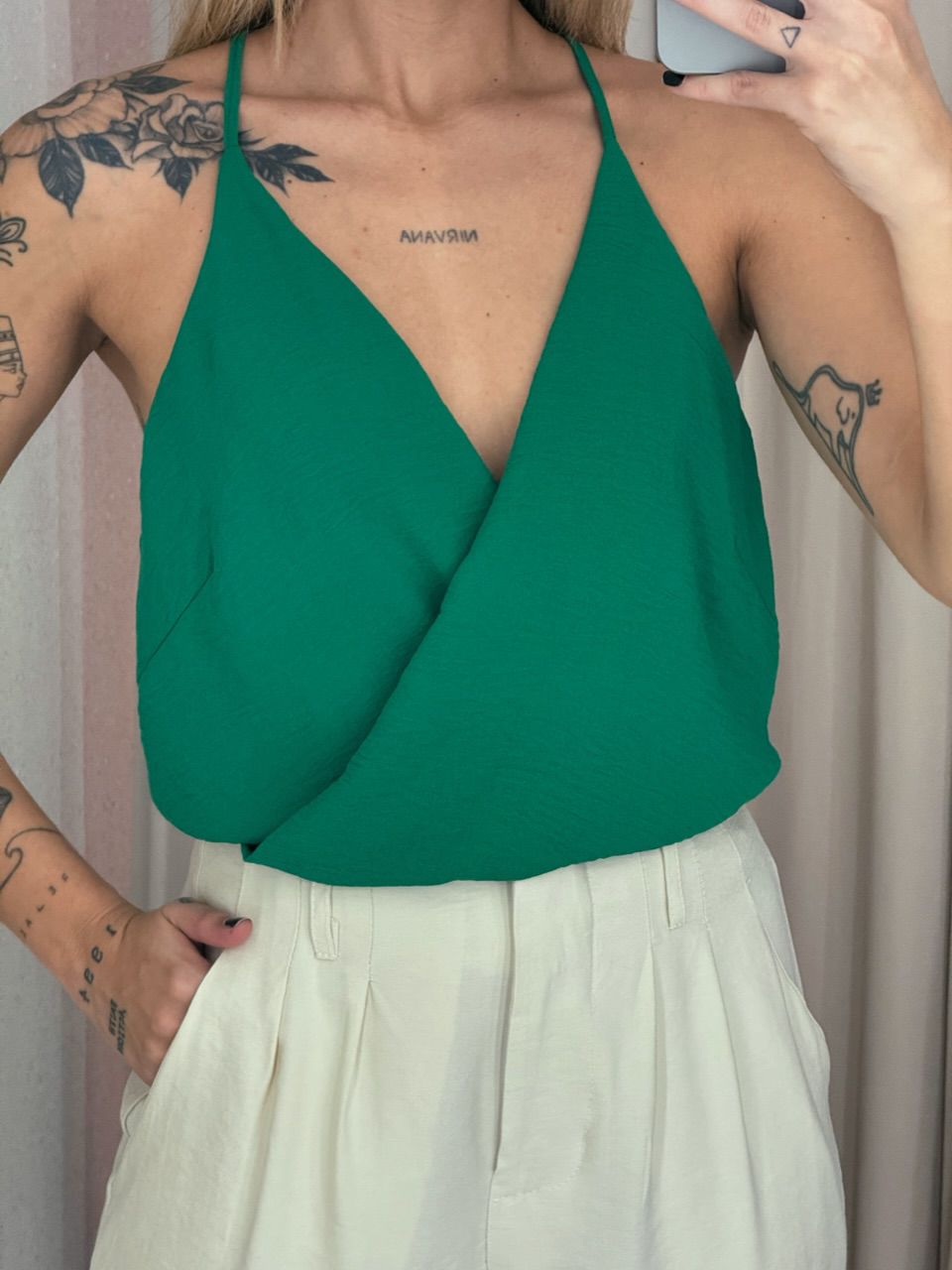 BLUSA SORAIA DECOTE verde