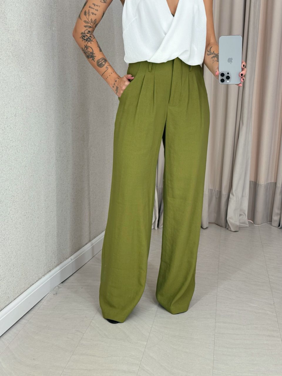 CALÇA IOLANDA PANTALONA VERDE MILITAR - 0059970009 - CAROLLA FERRARO