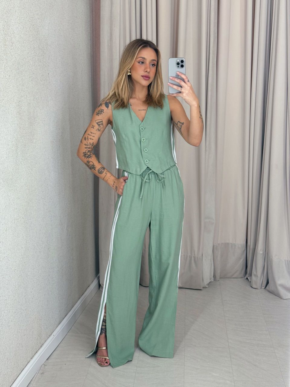CONJUNTO ESTEFÂNIA LISTRAS verde
