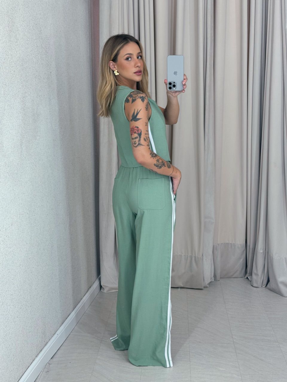 CONJUNTO ESTEFÂNIA LISTRAS verde