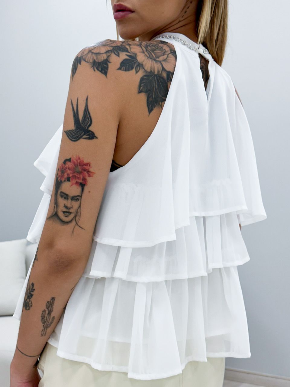 BLUSA AMÉLIA BABADOS OFF