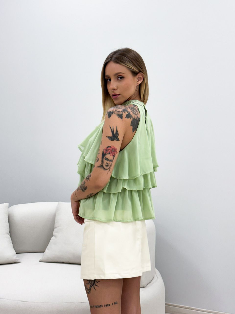 BLUSA AMÉLIA BABADOS VERDE