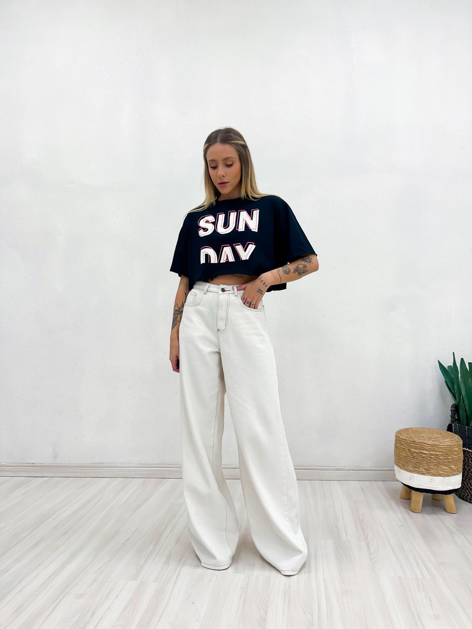 CROPPED SUN DAY PRETO NEON