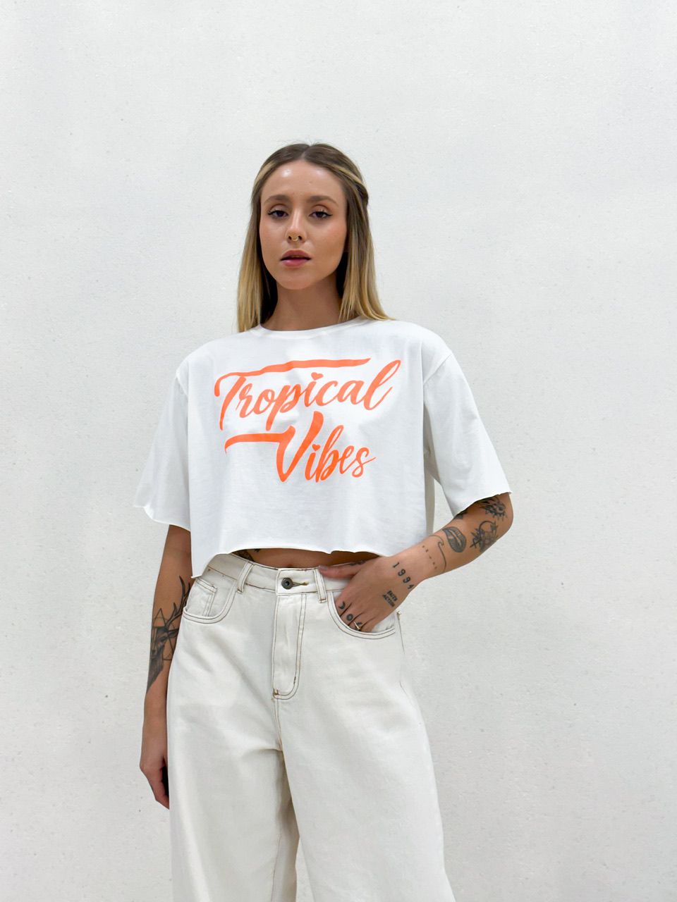 CROPPED TROPICAL VIBES OFF