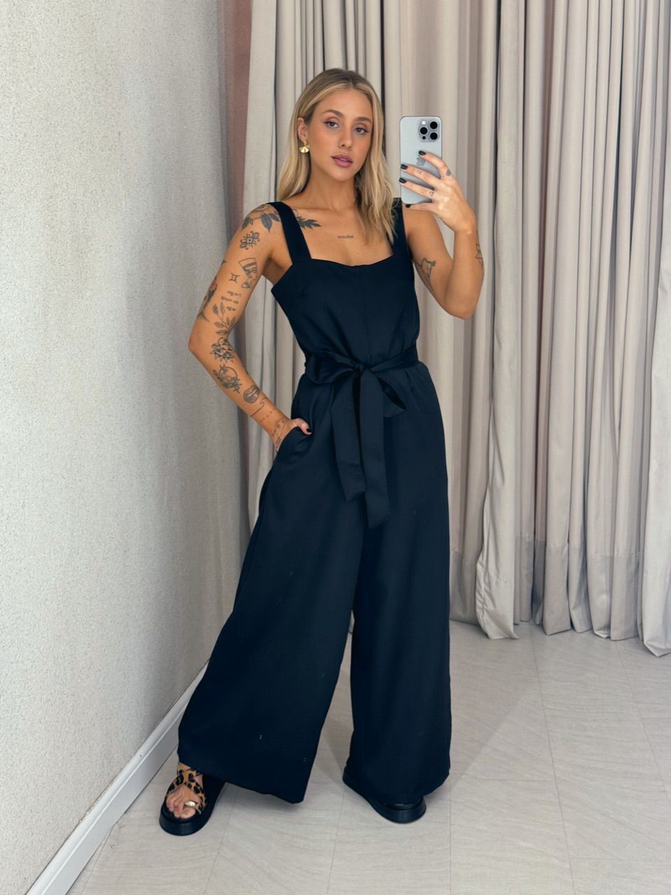 MACACÃO MAIARA FAIXA preto