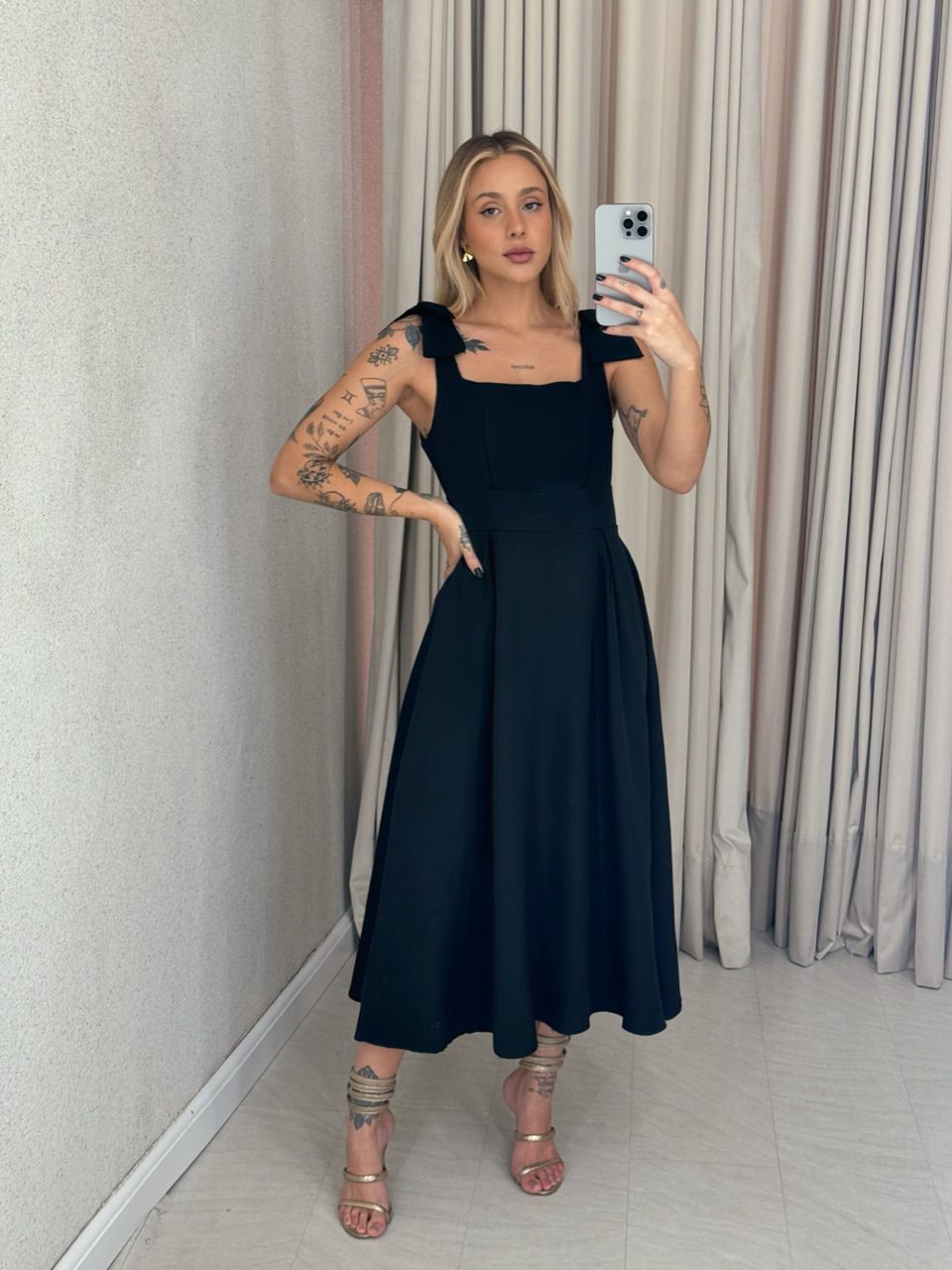 VESTIDO MARISA LAÇO PRETO