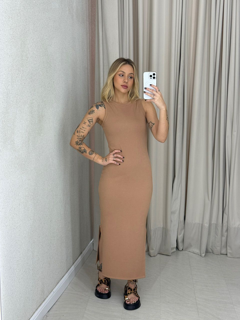 VESTIDO EUNICE CAVADO NUDE - 0063450049 - CAROLLA FERRARO