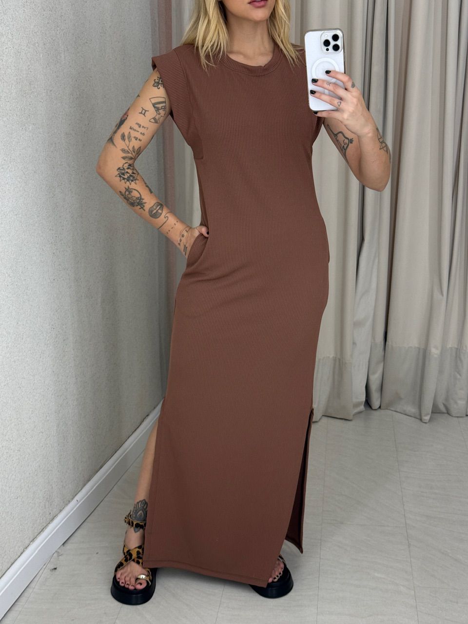 VESTIDO VERA MUSCLE MARROM