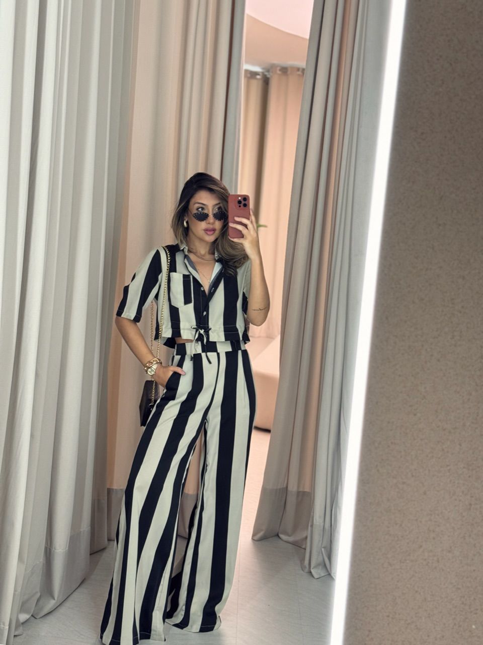 CALÇA MEG LISTRADA PRETA