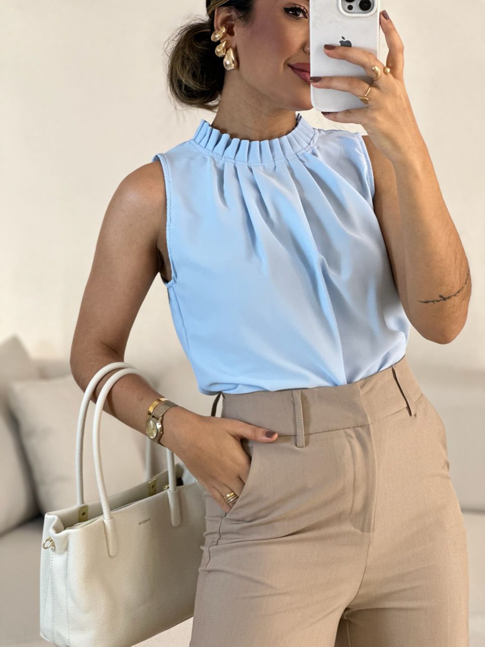 BLUSA LAVÍNIA GOLA DRAPEADA BABY BLUE