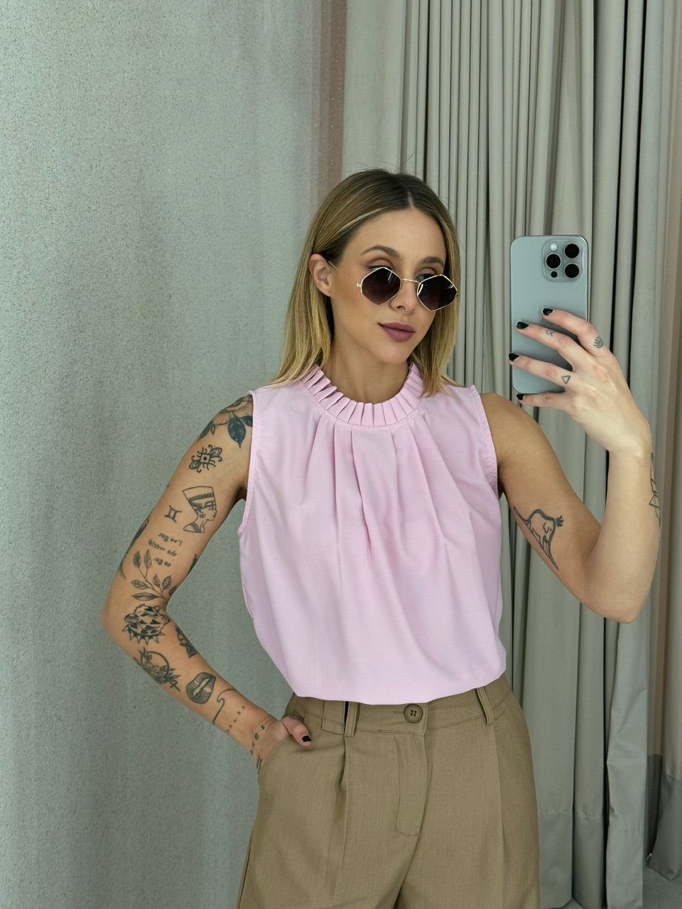 BLUSA LAVÍNIA GOLA DRAPEADA BABY PINK