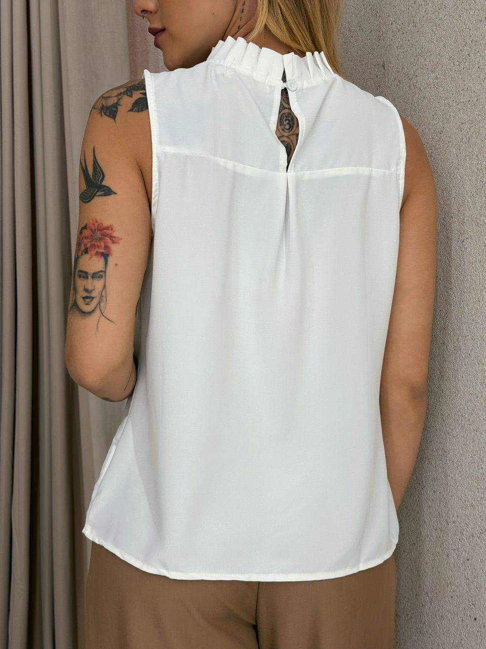 BLUSA LAVÍNIA GOLA DRAPEADA off