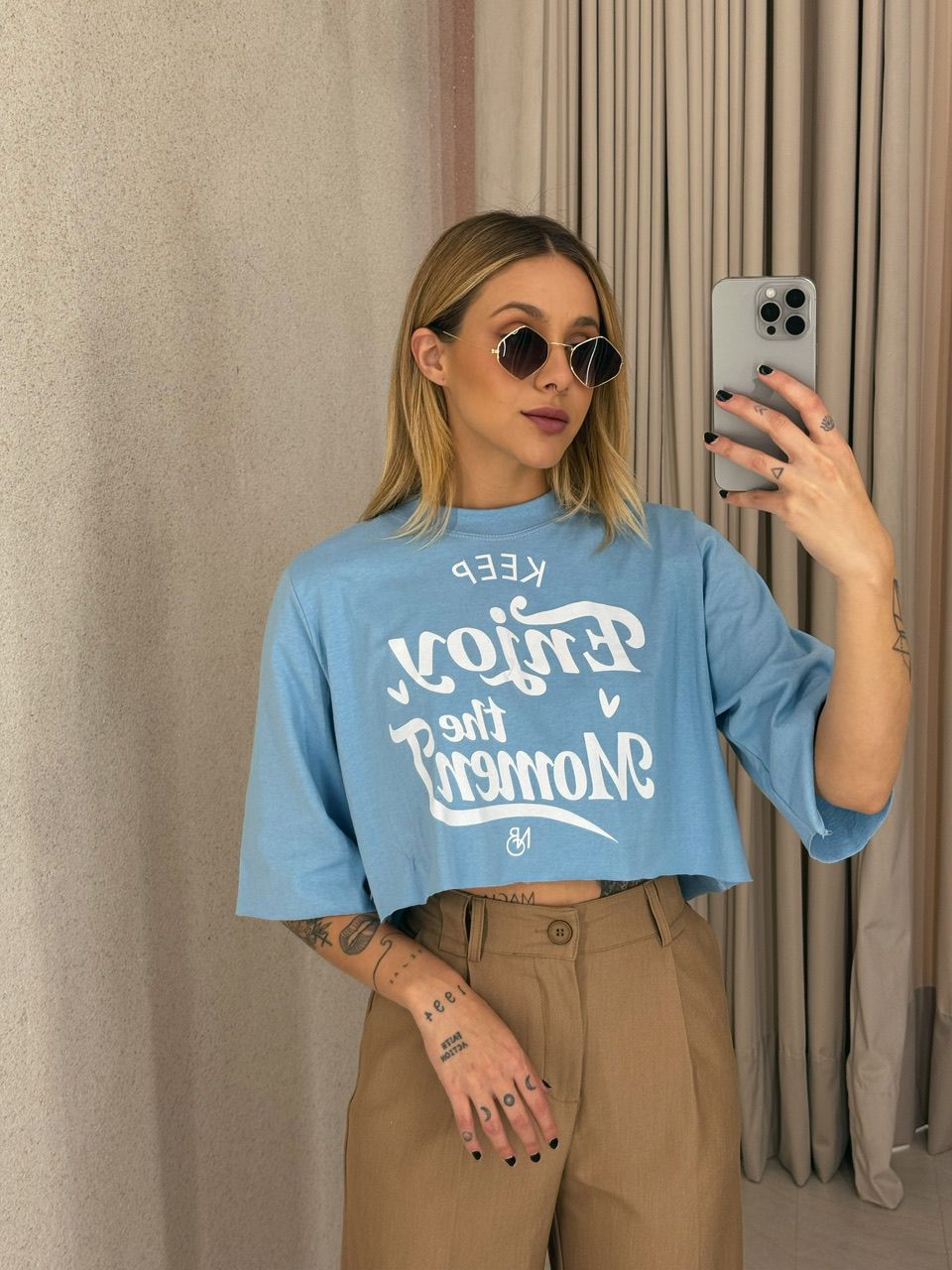 T-SHIRT ENJOY THE MOMENT AZUL